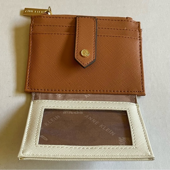 Wallet - Picture 3 of 4